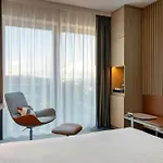 Courtyard By Marriott Hotel 4*