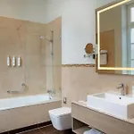 Courtyard By Marriott Hotel