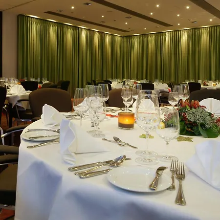 Courtyard By Marriott