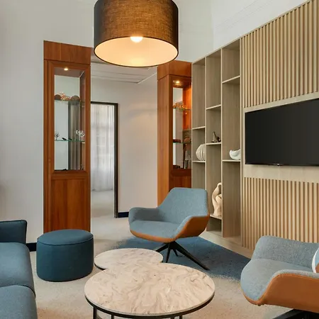 Courtyard By Marriott 4*