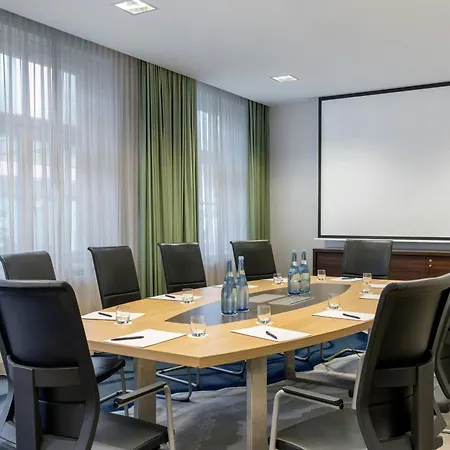 Courtyard By Marriott Hotel