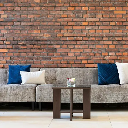 Courtyard By Marriott