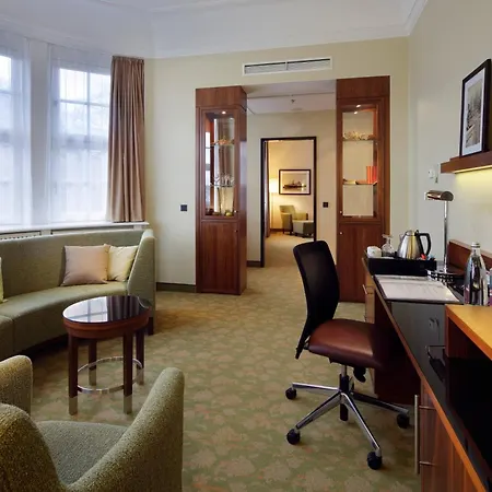 Courtyard By Marriott Hotel 4*