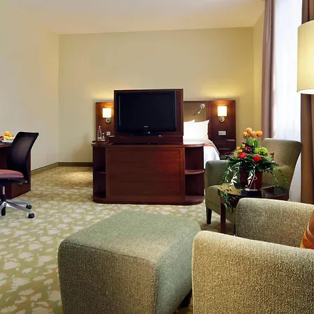 Courtyard By Marriott Hotel