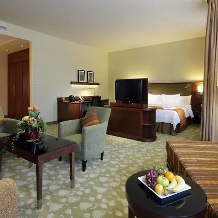 Courtyard By Marriott Hotel 4*