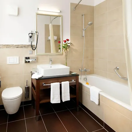 Courtyard By Marriott 4* Brémy