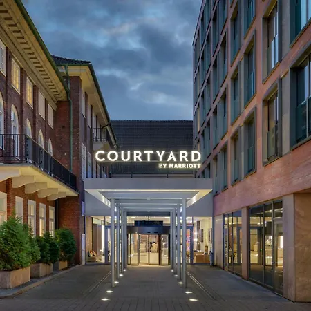 Courtyard By Marriott 4* Brémy