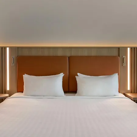 Courtyard By Marriott