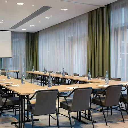 Courtyard By Marriott Hotel