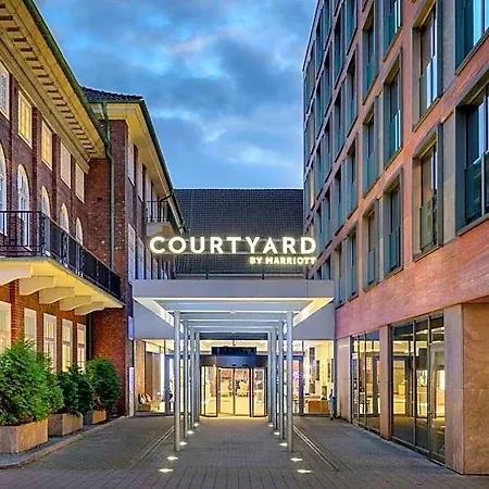 Courtyard By Marriott 4*