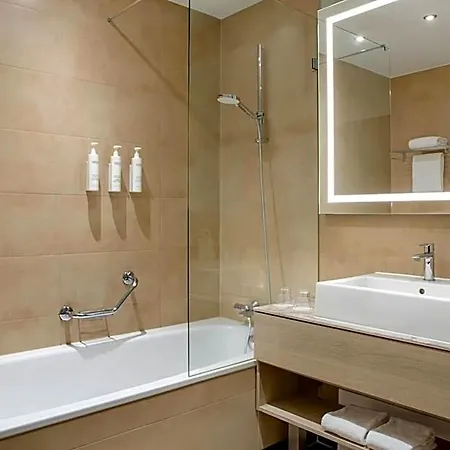 Courtyard By Marriott Hotel 4*