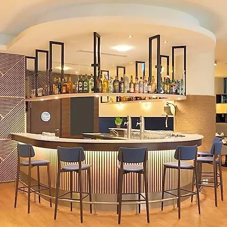 Courtyard By Marriott 4*