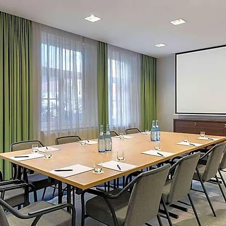 Courtyard By Marriott