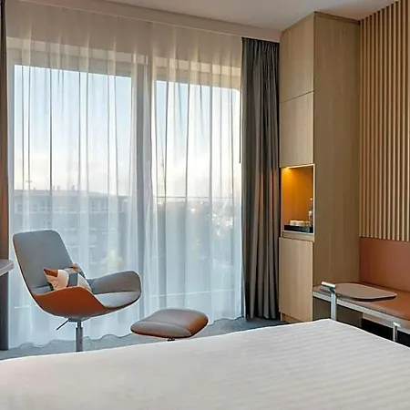 Courtyard By Marriott Hotel