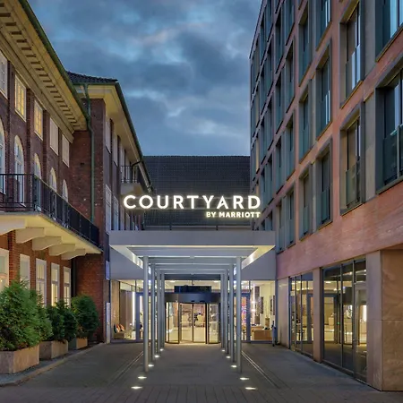 Courtyard By Marriott 4*