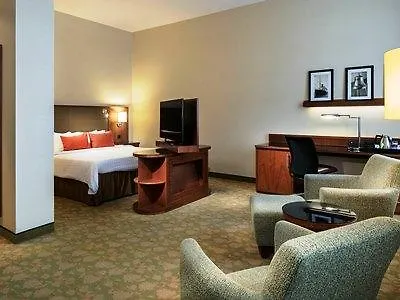 Otel Courtyard By Marriott Bremen