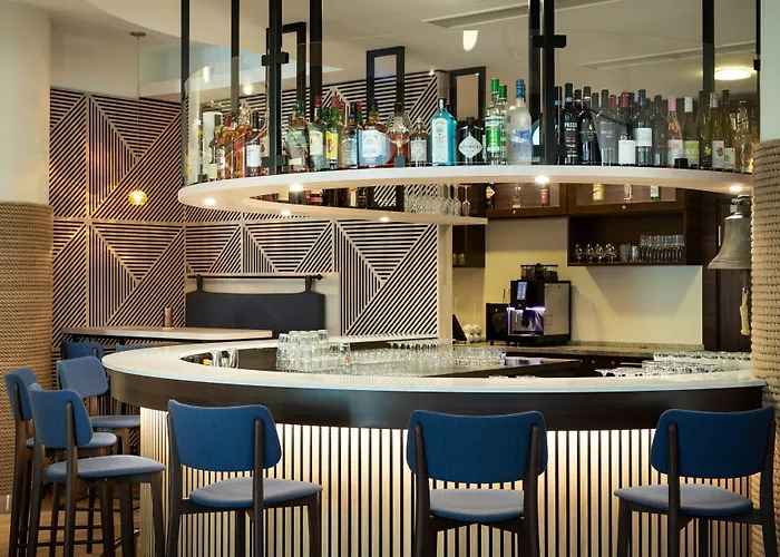 Otel Courtyard By Marriott 4*