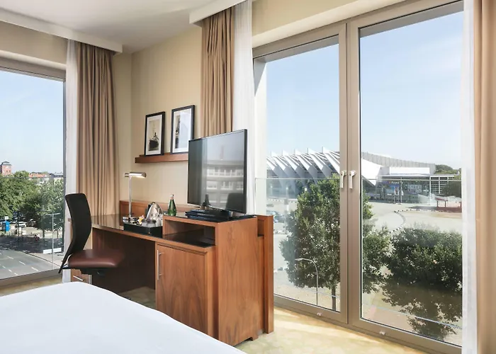 Courtyard By Marriott Hotel 4*