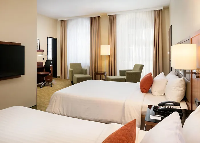 Courtyard By Marriott Otel 4*