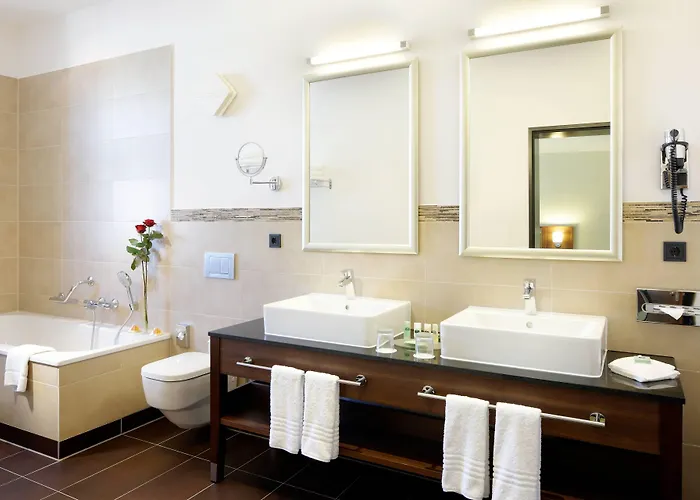 Courtyard By Marriott Hotel 4*