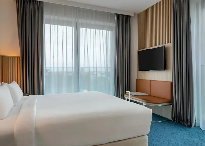 Courtyard By Marriott 4*