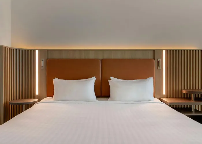 Courtyard By Marriott