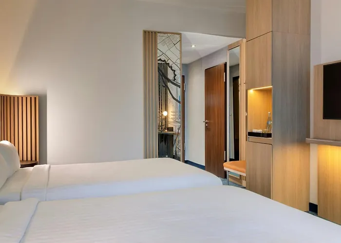 Courtyard By Marriott Hotel