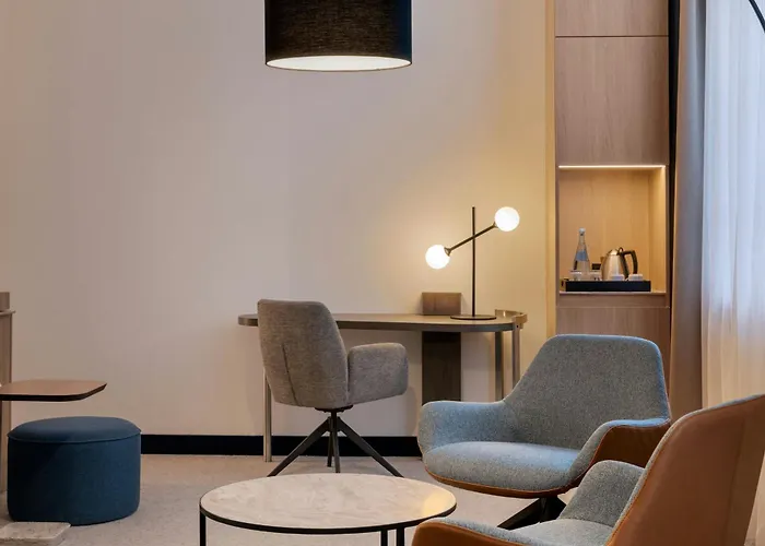 Courtyard By Marriott Hotel 4*