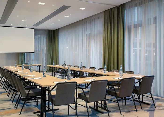 Courtyard By Marriott Hotel